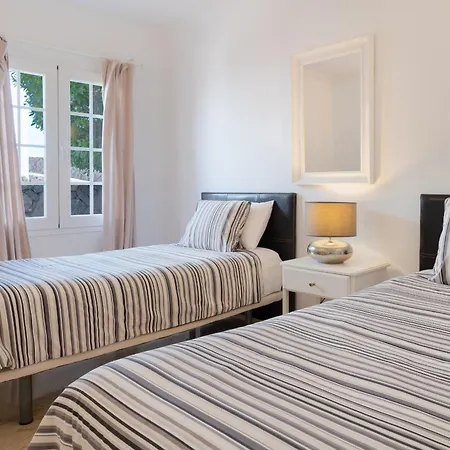 Charlana By Buenavilla Villa