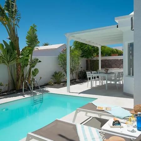 Charlana By Buenavilla Villa *