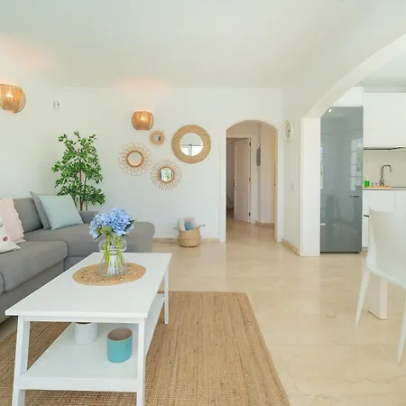 Charlana By Buenavilla *