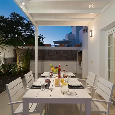 Charlana By Buenavilla